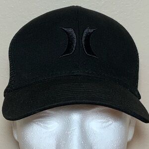 Hurley Black Trucker Hat Mesh Snapback Cap Tonal Logo Surf Skate